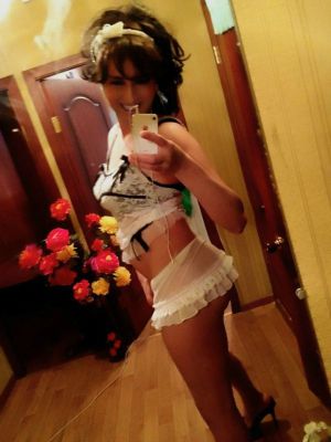 Транссексуалка Диана  , 25 лет - госпожа со страпоном