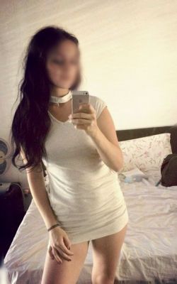 ВИКТОРИЯ, всем привет , 20 лет - госпожа страпонесса