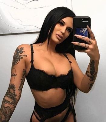 Лиза (инди), фото шлюхи