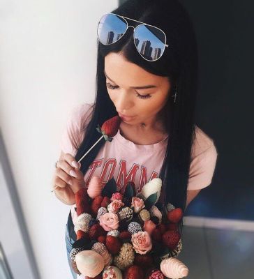 Снять грудастую девушку на ночь рядом с собой — Маша (8 951 541-18-63)