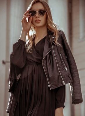 Снять телку по разумной цене (Леся и Алекса, тел. 8 960 121-47-98)