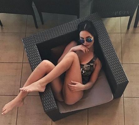 Света — массаж лингама, классический секс