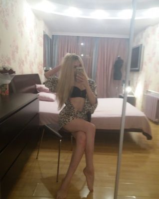маленькая проститутка Вика, тел. 8 920 424-92-03, работает круглосуточно