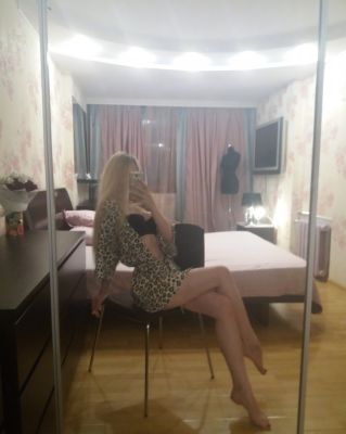 Вика, тел. 8 920 424-92-03