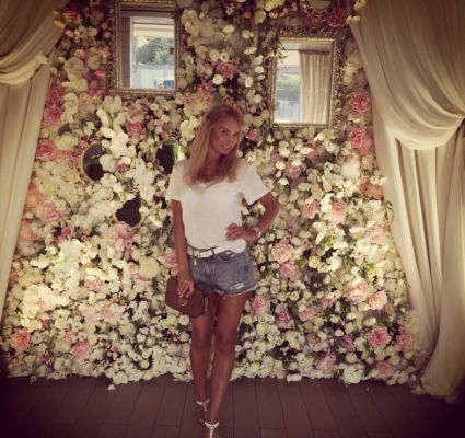 Оля, возраст: 23, рост: 157, вес: 49