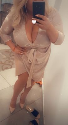 Лена — проститутка из Украины, от 4000 руб. в час