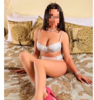 Заказать шлюху на дом в Воронеже (Алиса, рост: 153, вес: 44)