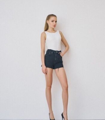 вызвать девушку для секса (Мира, рост: 167, вес: 63)