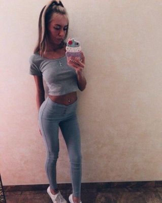 маленькая проститутка АРИНА, тел. 8 900 301-44-18, работает круглосуточно