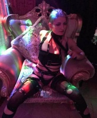 Лора гарантирует невероятный секс после массажа