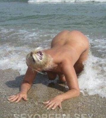 Алёна, 21 лет — госпожа со страпоном