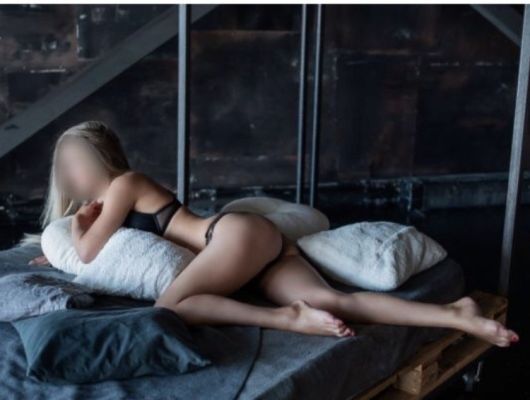 Вызвать проститутку на дом в Воронеже (Адриана, от 3000 руб. в час)