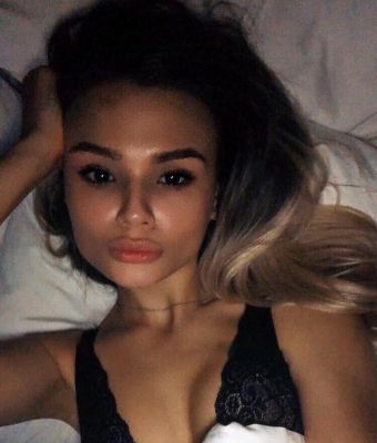 Виктория — Воронежская путана для щедрого мужчины, закажите онлайн прямо сейчас