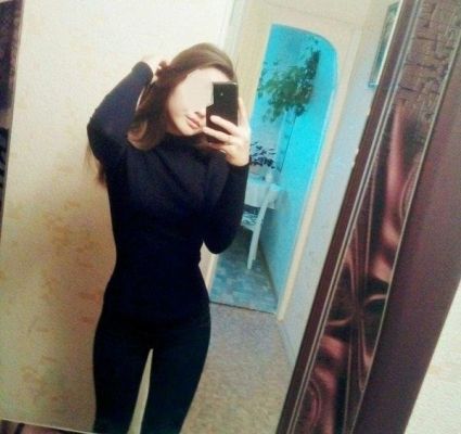 Аня предлагает массаж простаты страпоном, недорого