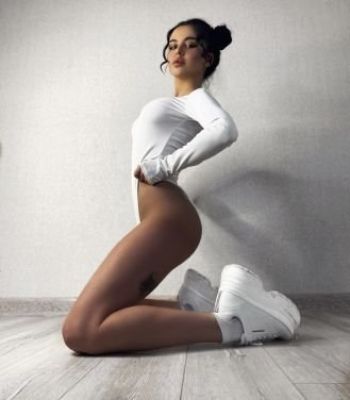 красивая шлюшка Карина (Воронеж), 8 909 212-28-86