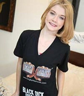 Лиза, 23 лет: кунилингус в Воронеже, закажите онлайн