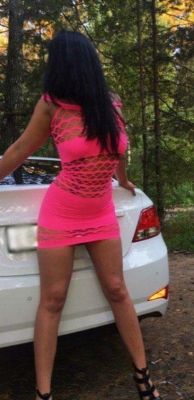 Девушка легкого поведения  Лена с аппетитными формами