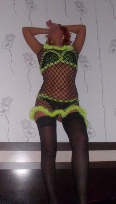 Заказать шлюху на дом в Воронеже (Юля, рост: 152, вес: 43)