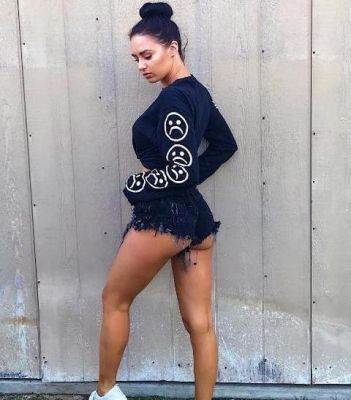 Мария (инди), фото шлюхи