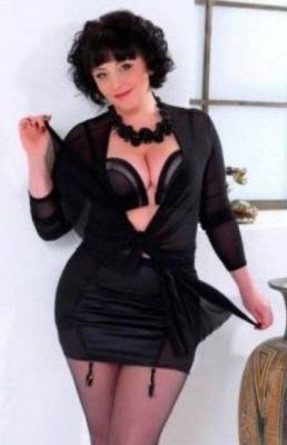 снять телку (Саша, 22 лет)