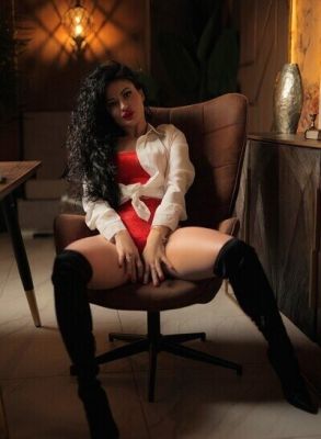 Маргарита – девушка для массажа, которая знает все эрогенные зоны, работает в Воронеже (Ленинский)