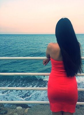 Зрелая негритянка Миланa, работает 24 7