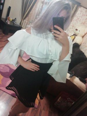 Заказать шлюху от 4000 руб. в час (Малибу, тел. 8 906 589-42-98)